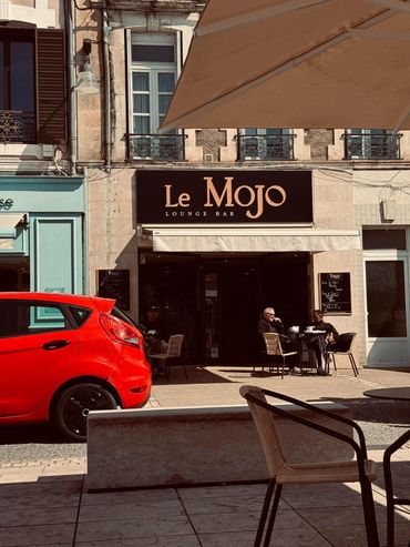 MotoMates Expedition — France 2025
Two wheels, endless horizons, unforgettable adventure.