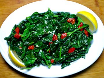 Sautéed spinach 