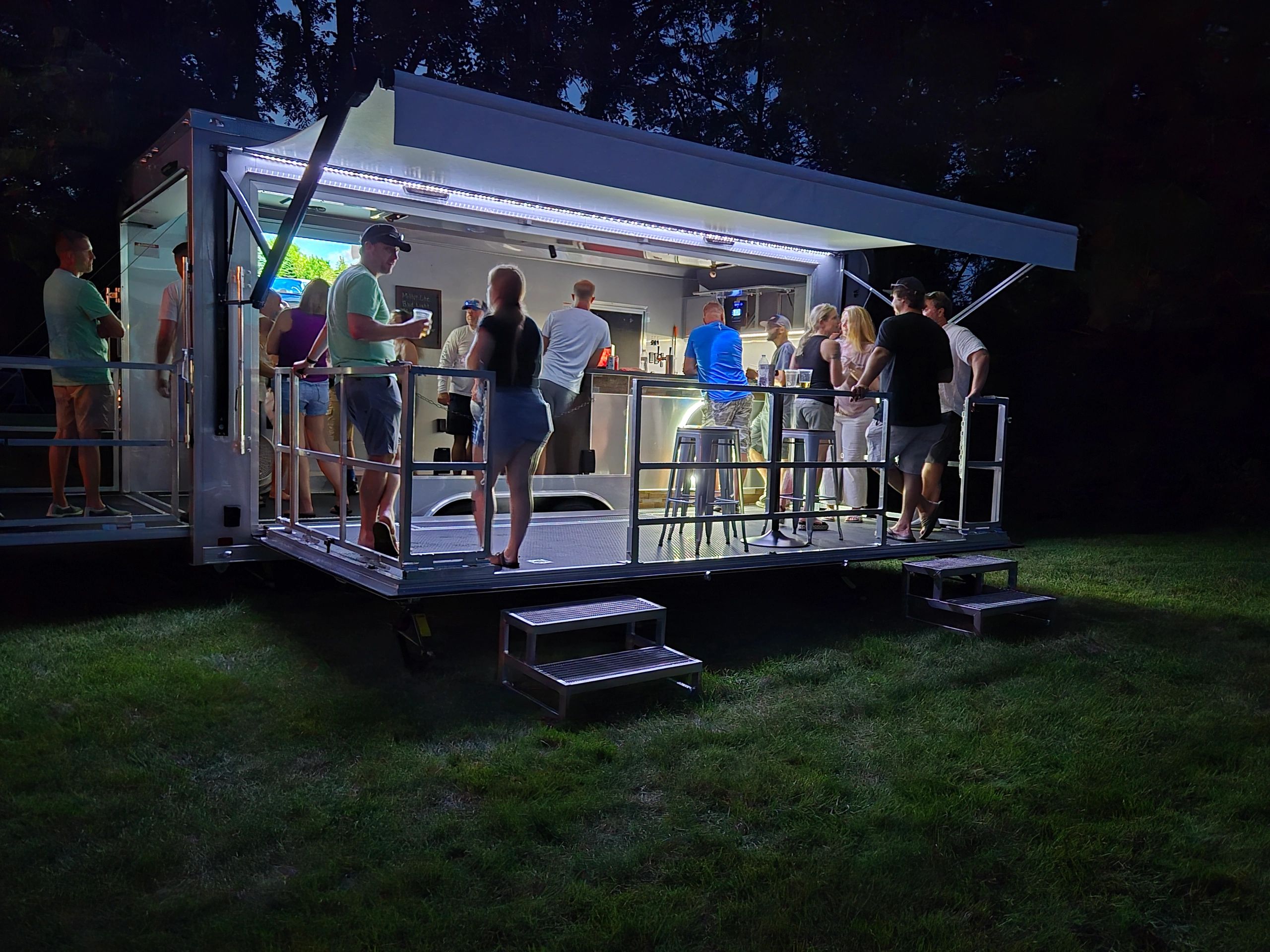 Hitched Venues - Mobile Bar in Kalamazoo