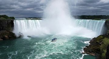 Niagara Falls, New York, Ontario, Maid of the Mist 