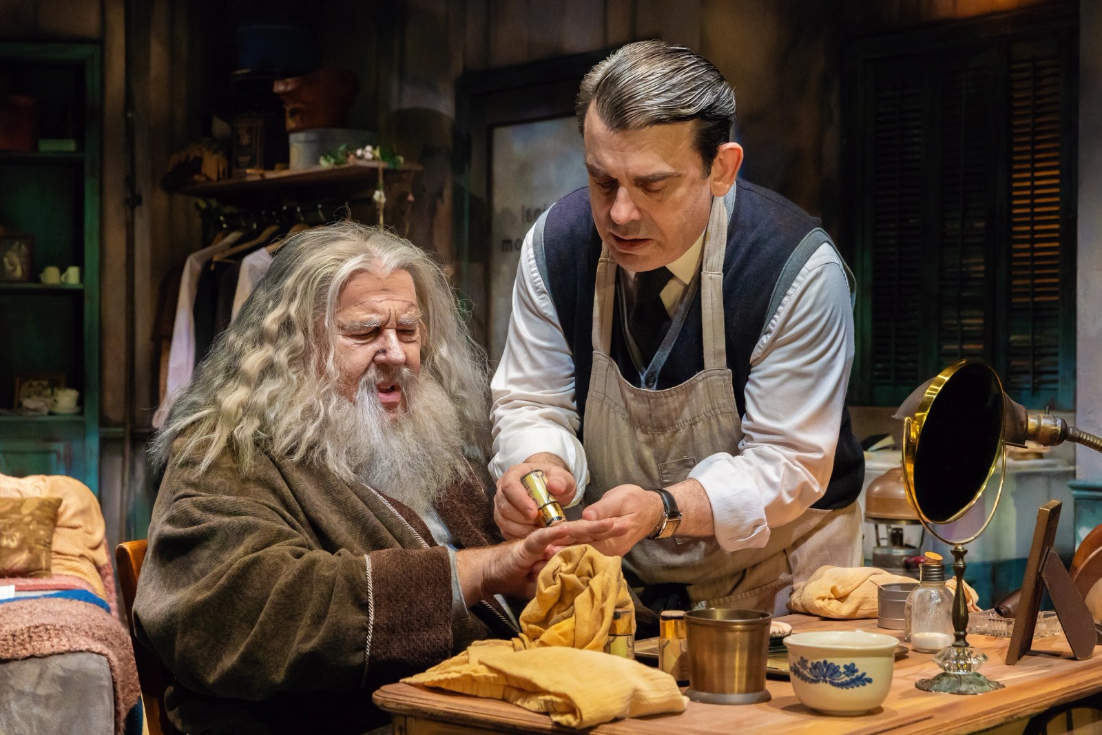 The Dresser: A masterpiece of loyalty and lament on stage
