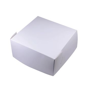 White cake box with open side slits for ease to slide cakes in