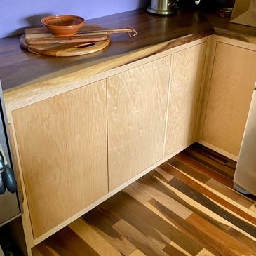 Custom Maple Kitchen Cabinets
