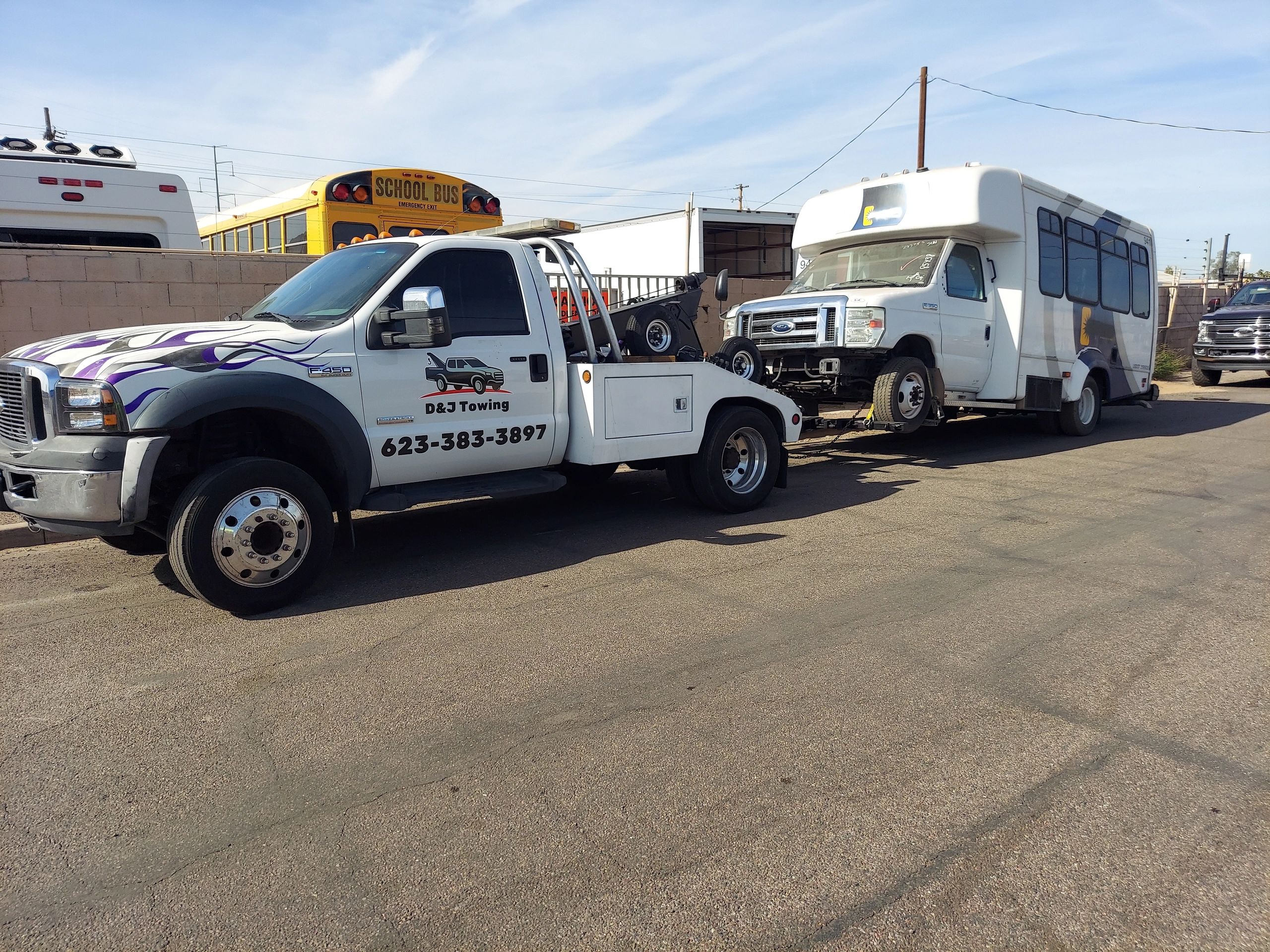 D&J Towing LLC 24 Hour Towing Glendale, Arizona