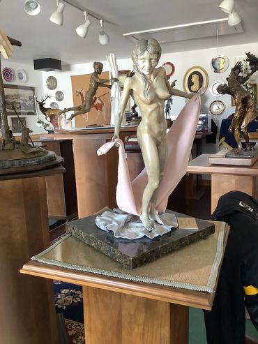 One of Guy Scharff's bronze sculptures.  Sculpture Artist, Sculptor - Lady on the Beach
