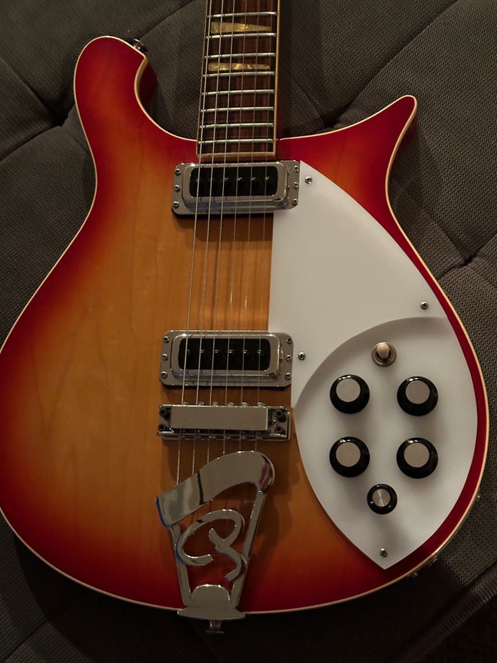 レア　Aria Pro IIRG-680 Rickenbacker 620モデル Rare and finest Rickenbacker 620 copy. Aria Pro II RG-680