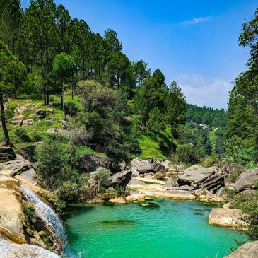 This image is to remind us of those who grew up free and had fun. 