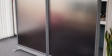 Diseño personalizado de vinilo con impresión en degradado de separación entre despachos