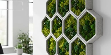 Paneles hexagonales en impresión 3D con musgo preservado
