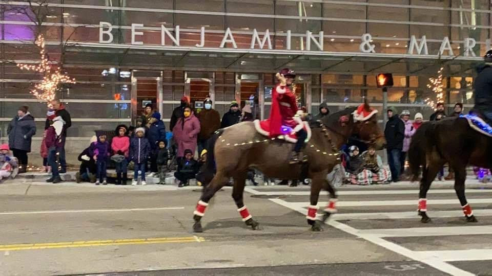 Dayton Children's Christmas Parade 2021