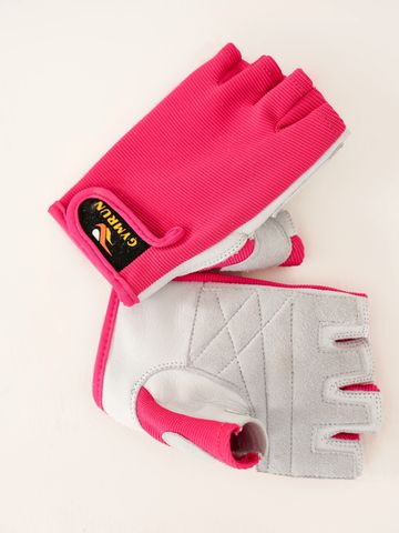 Women's Gloves for Gym workouts to protect their hands. 