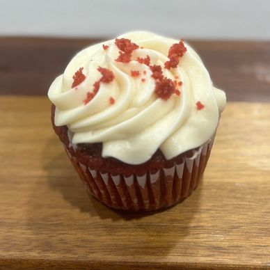 Red velvet cupcake with vanilla frosting 