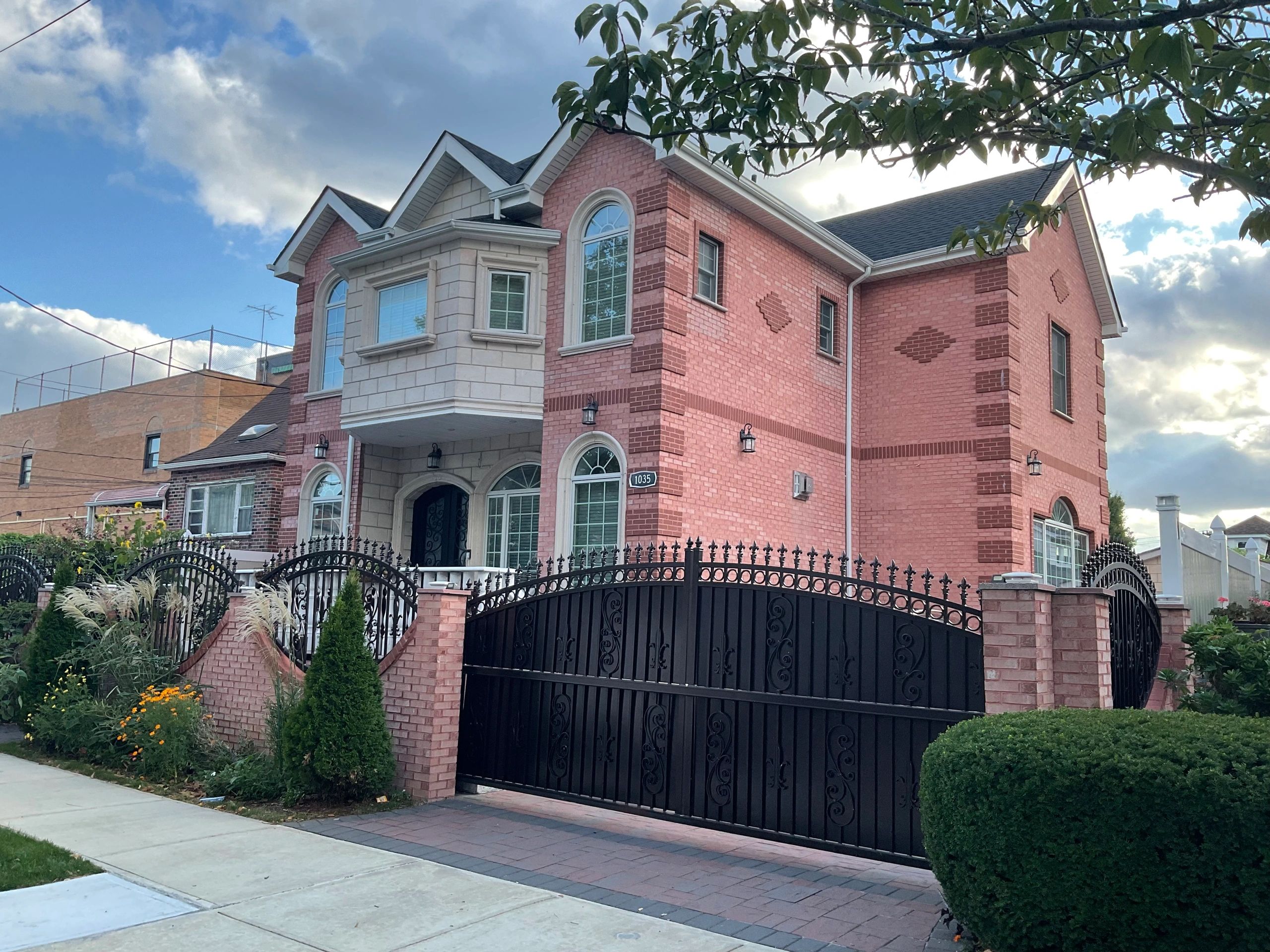 CB DEVELOPMENT LLC