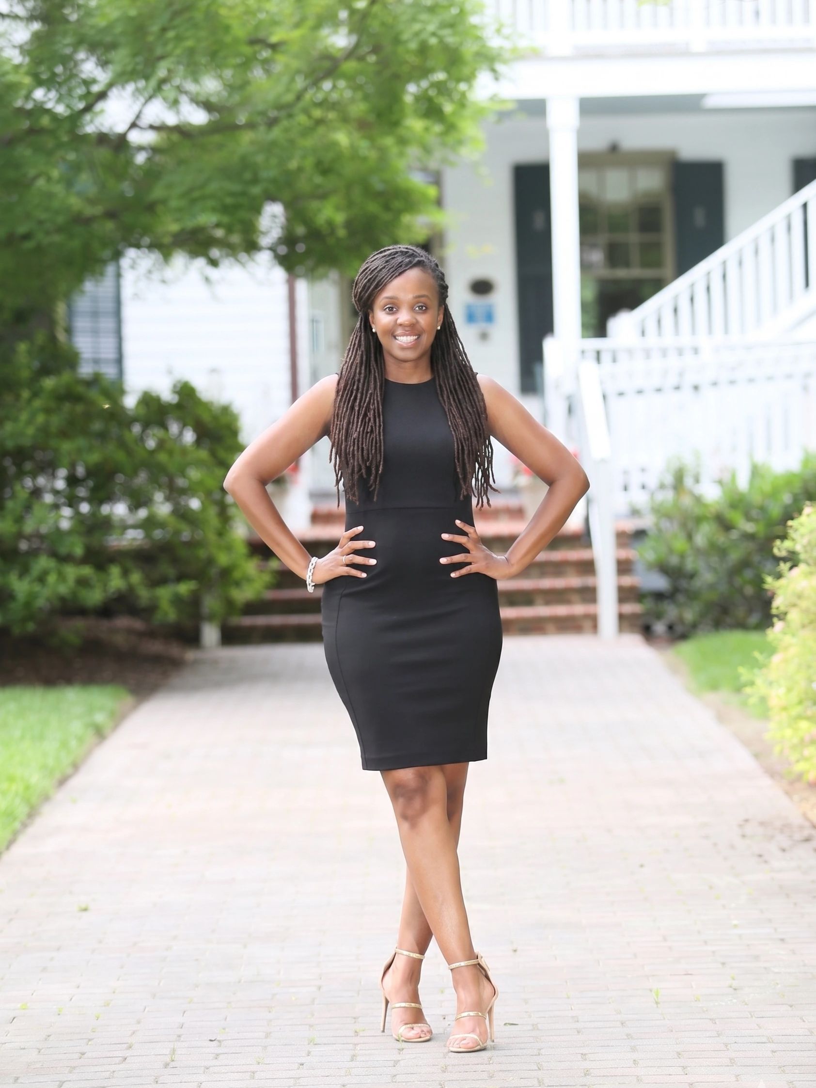 I’m a certified doula with CSAC, QMHP, burnout coaching, and CBT training