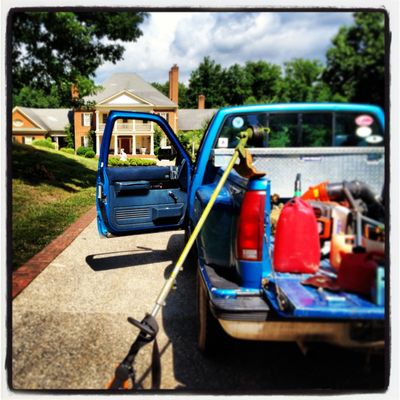 Residential Landscaping, Lawn Care, Mowing, String Trimming, Grass Cutting, Edging, Paver Driveway