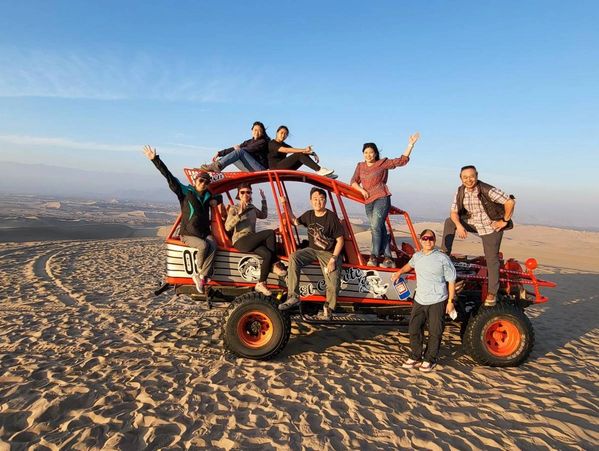 Tour in die Huacachina-Wüste in einem Buggy, der zu 100 % von peruanischen Händen hergestellt wurde