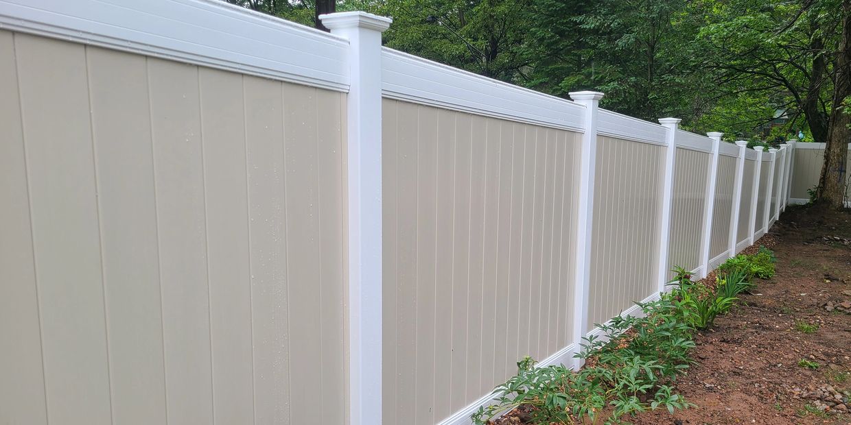 vinyl fencing rochester ny, vinyl fence, tan vinyl fence white vinyl fence, vinyl fence installation