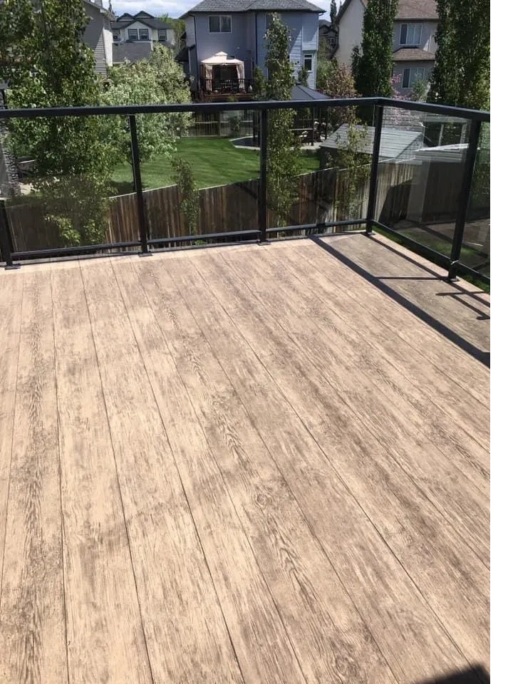 Calgary, Okotoks & High River Deck BuilderVinyl Decking