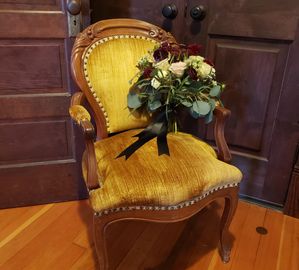 Vintage gold chair rental