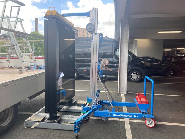 media lifting services