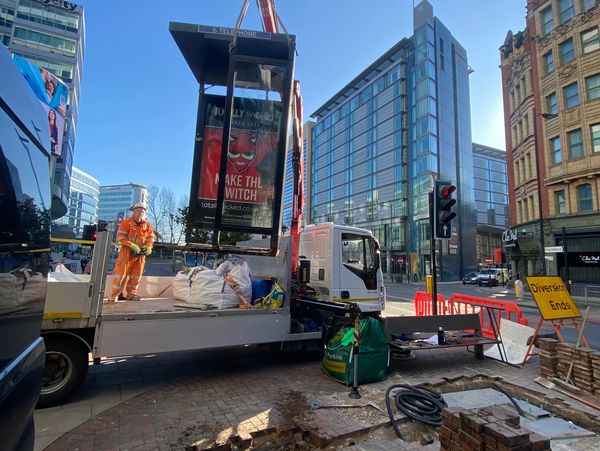 Transport and lifting services