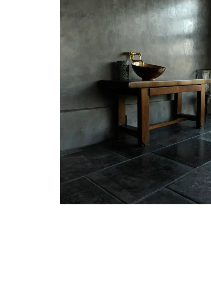 Photo by Stiltje - Tadelakt wall treatment