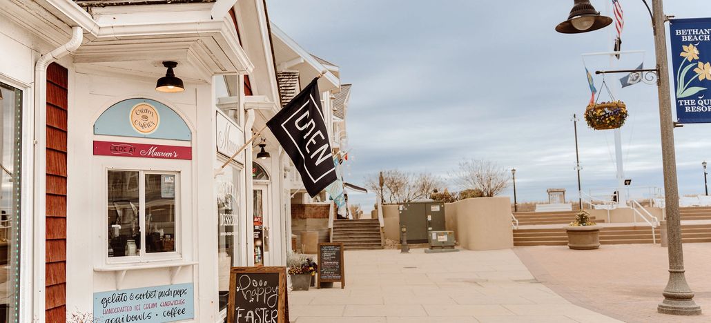 Maureen’s Ice Cream & Desserts