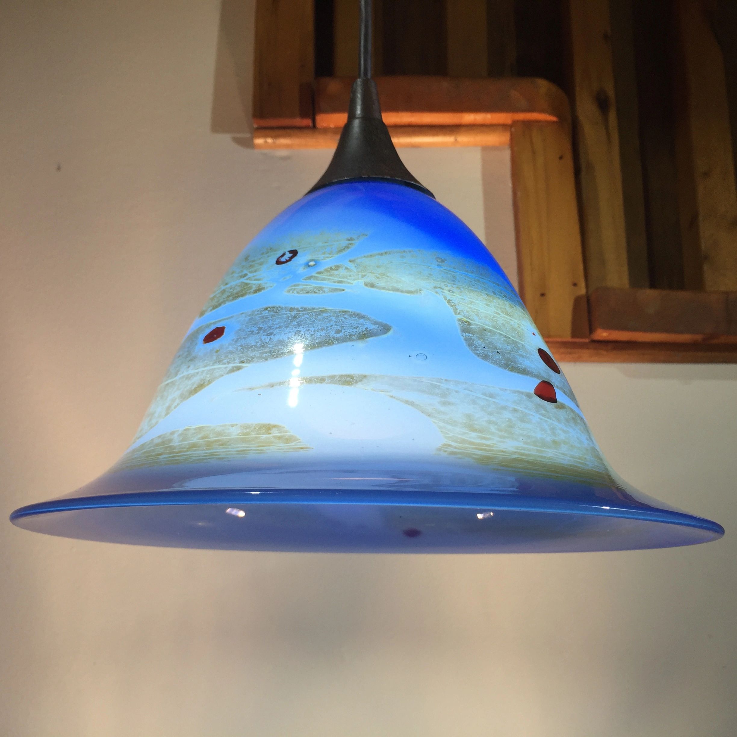 Blue Fade Strata Shade with Red Dot Accents medium width