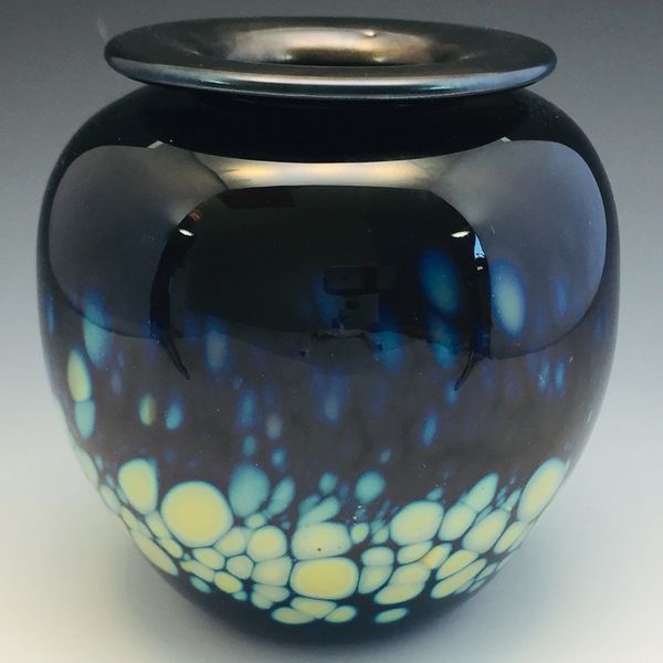 Black Round Vase with flared lip 2