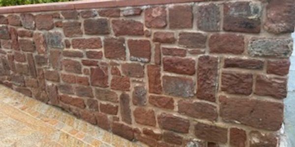 Sandstone wall cleaning 