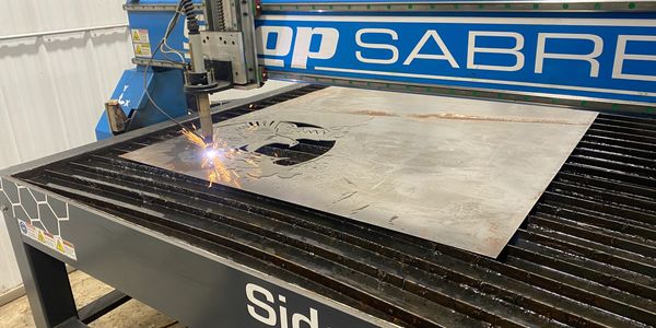Plasma Table cutting metal