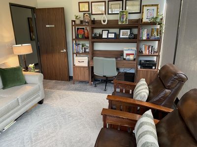 Ashley Kuehne Counseling North Dallas Office — In-Person EMDR & Trauma Therapy Intensives