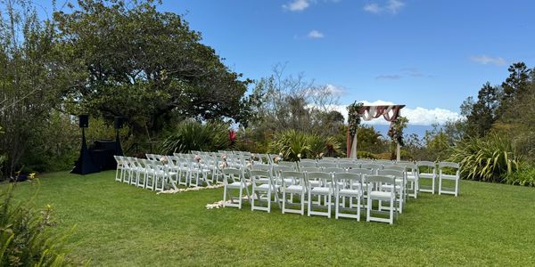 LARGE LAWN AREA IN TH EGARDEN