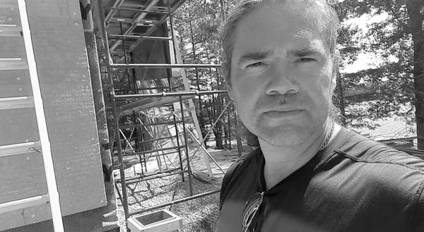 Jeremiah Cooper 
Master Carpenter
Journeyman RSE 
HCRA Builder
Vendor
President & Co-founder 
