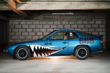 Porsche - 924