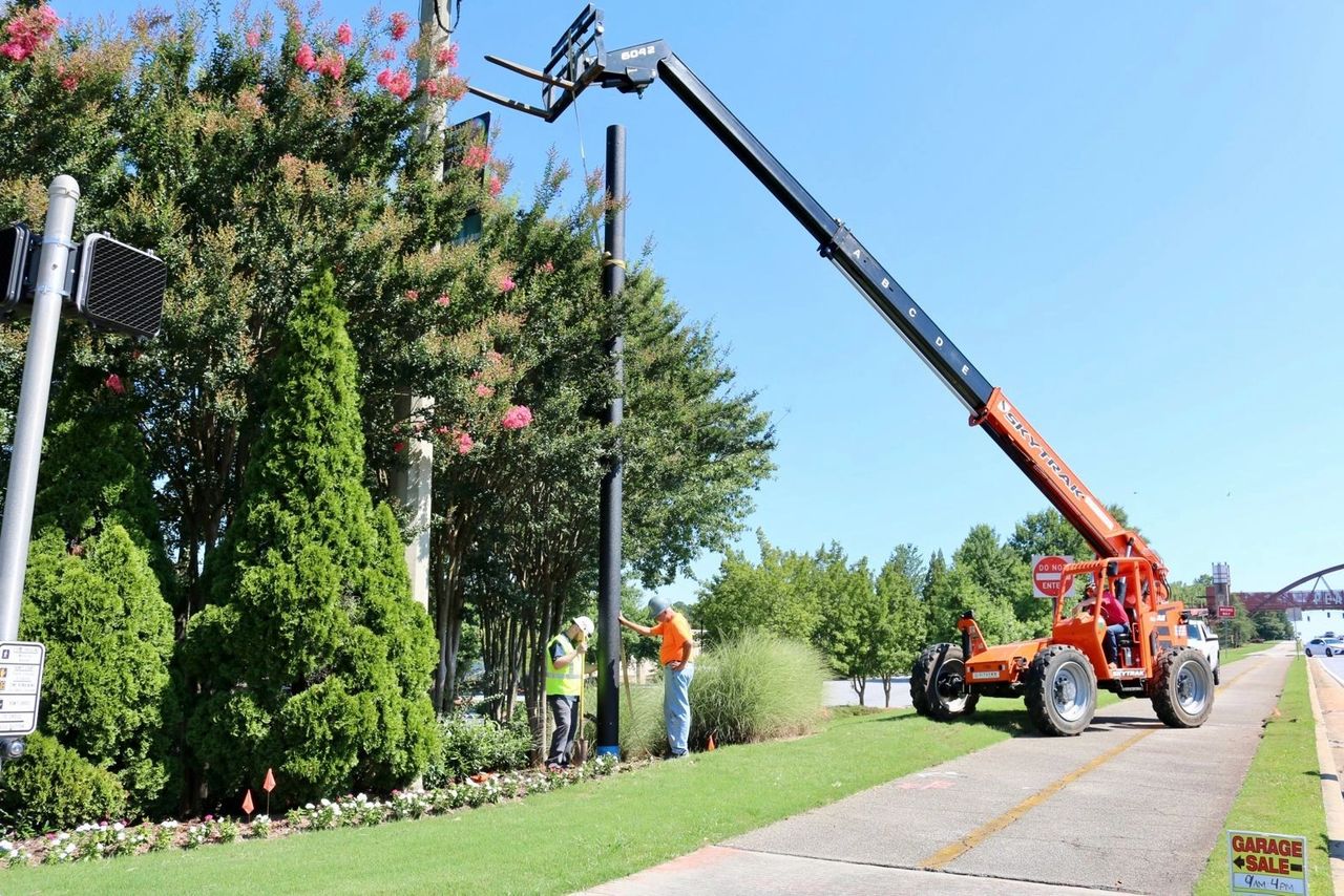 EasyStreet Systems pole installation at Peachtree Corners