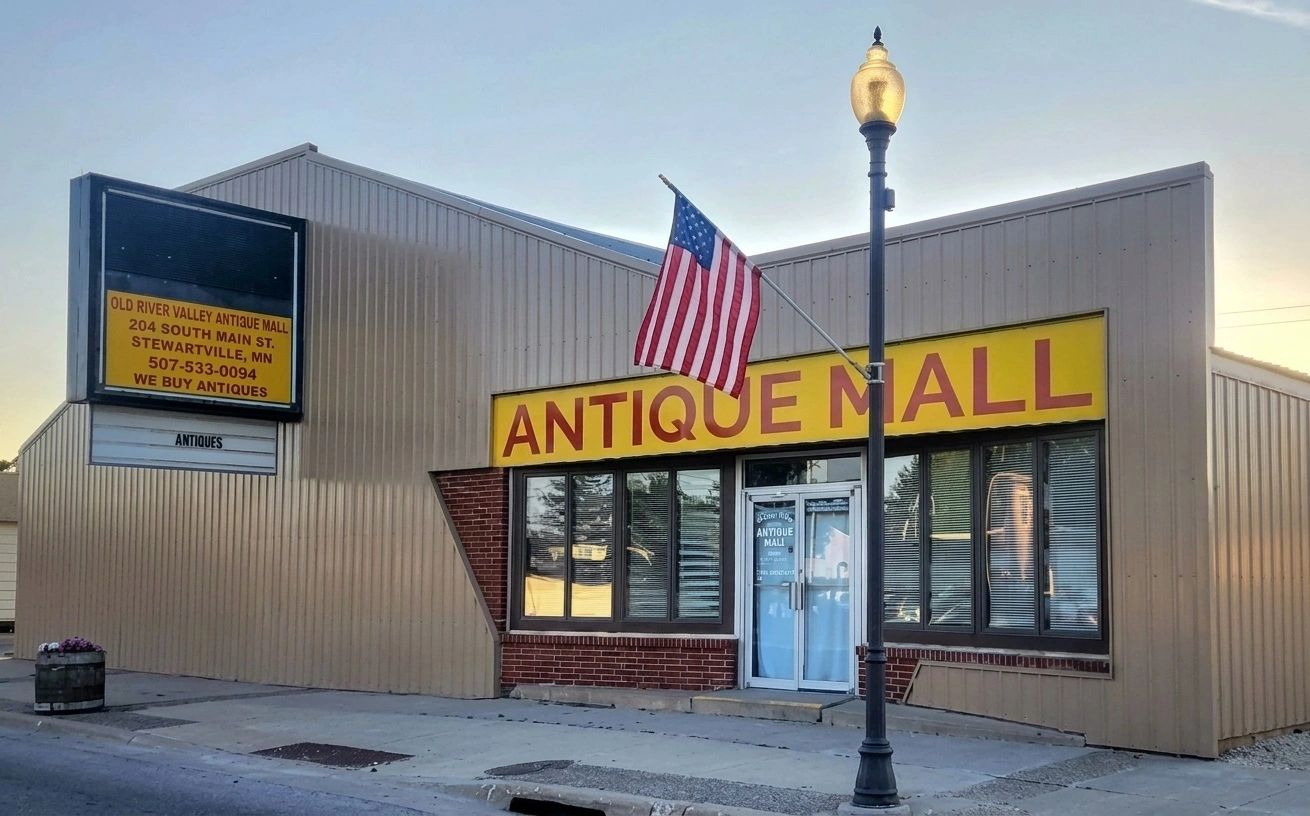 Old River Valley Antique Mall, Stewartville, MN
