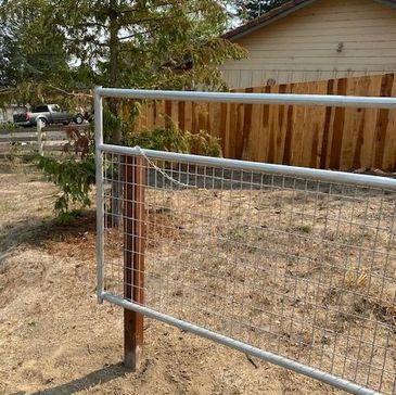 chain Link swing gate, fence, fencing
Windsor, Santa Rosa, Petaluma, Sonoma county, Sebastopol