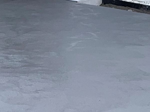 new driveway Wallacia nsw coloured with plain council crossover 