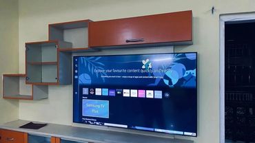 55" TV WALL MOUNTING