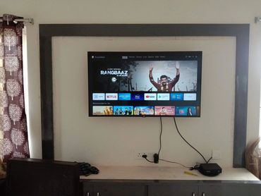 44" SAMSUNG TV WALL MOUNTING