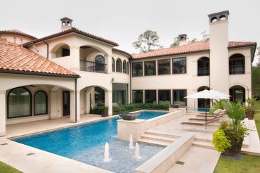  a villa with swimming pool by Paragon Pools