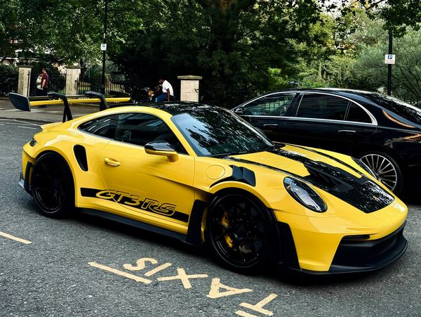 Porsche 911 GT3RS 992