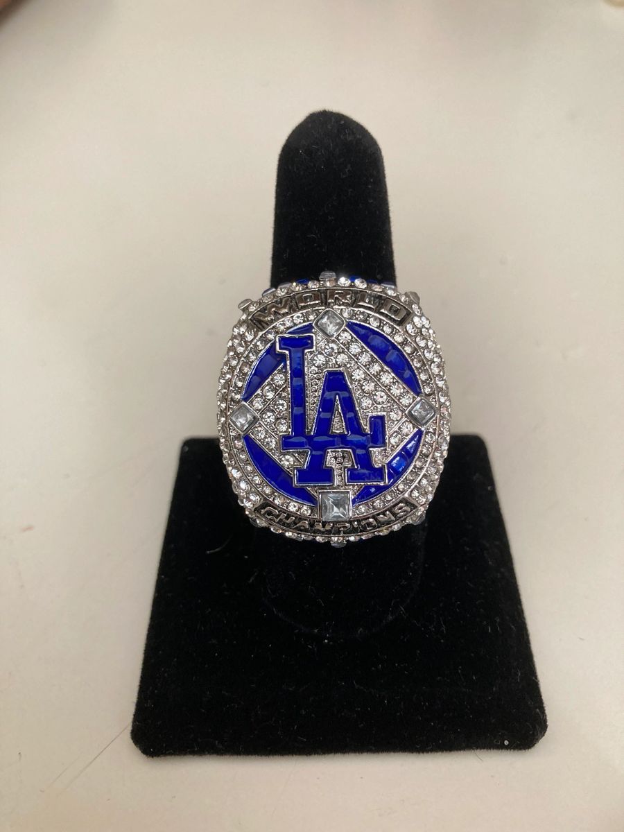 Los Angeles Dodgers to Auction 2020 World Series Ring NFT via Candy Digital  – Bitcoin News