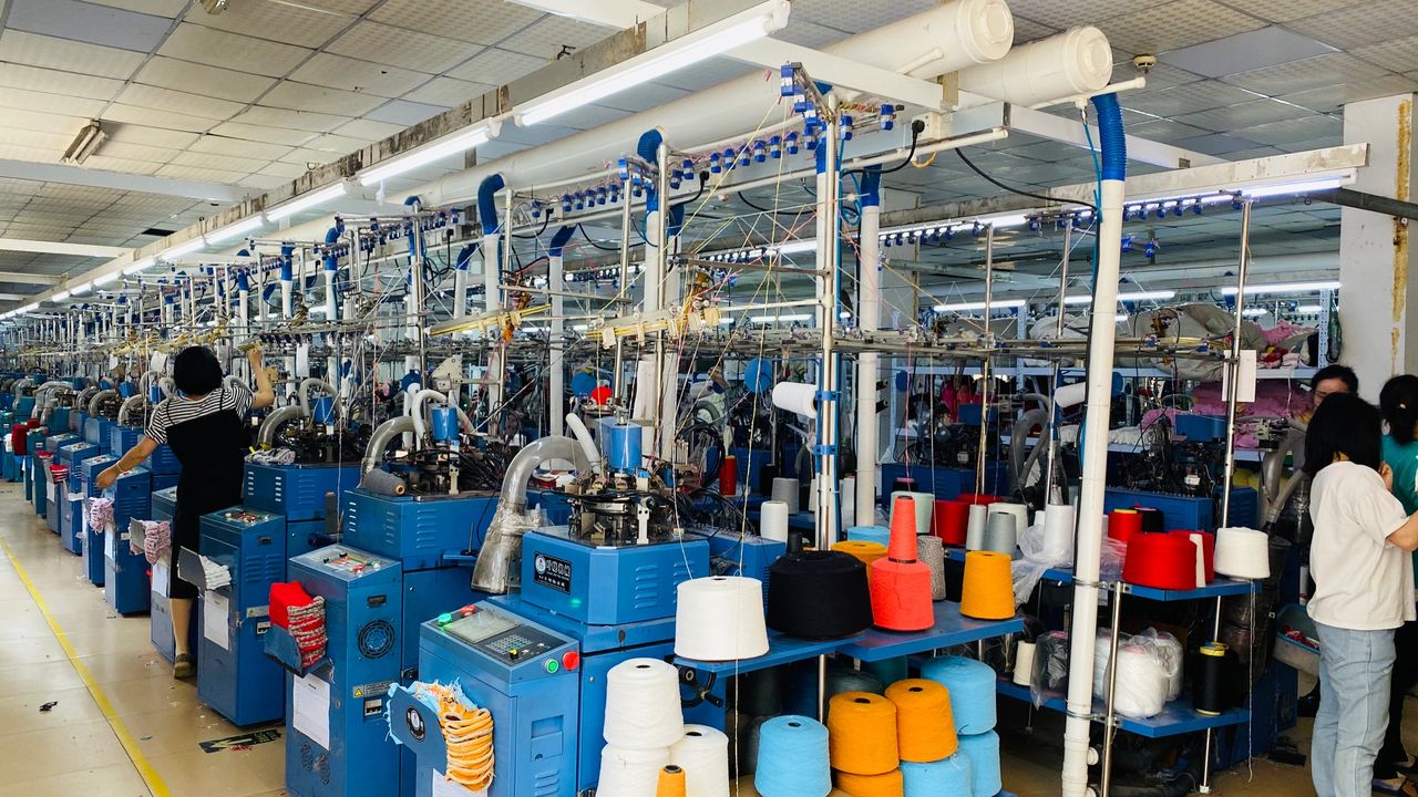 Top 20 Sock & Stocking Manufacturers in the World