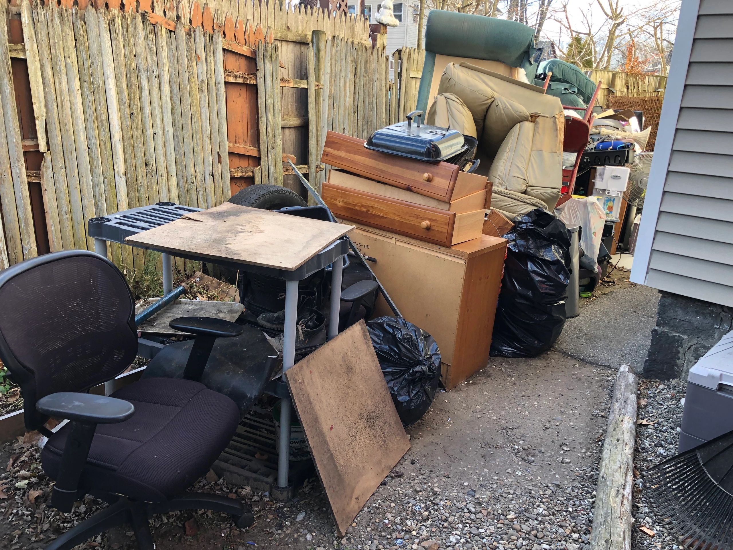 Eviction junk removal for landlords and realtors. 