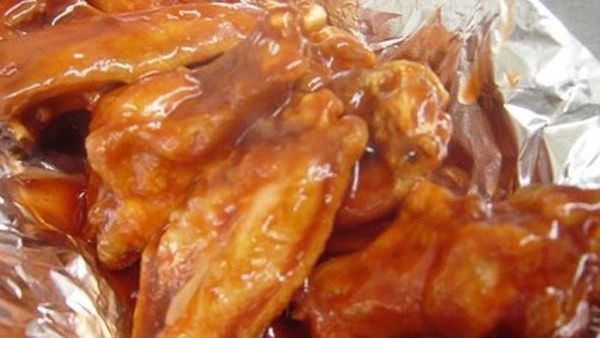 Craving Wings? Broadway Bobby's Pizzeria Got You Covered | Order Now/Taste the Difference 