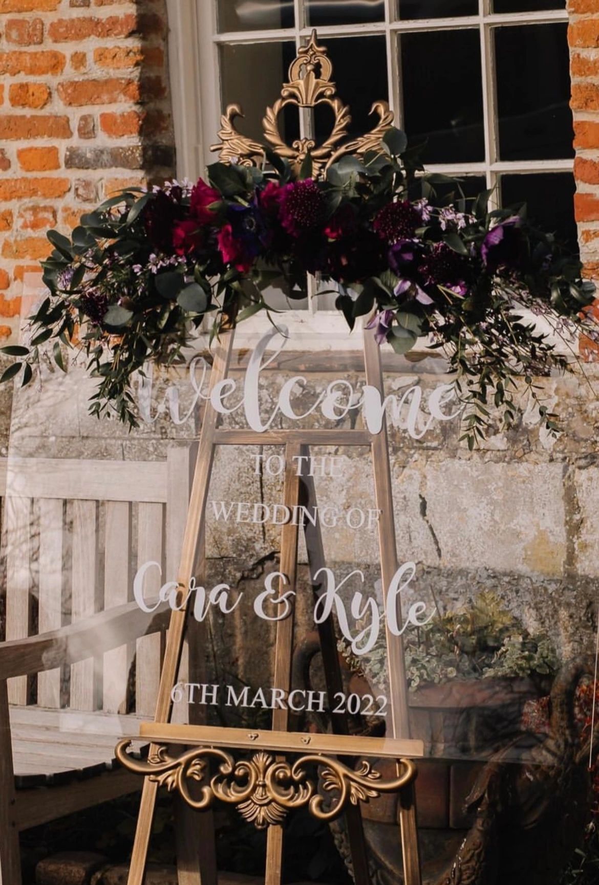 Acrylic welcome wedding sign 