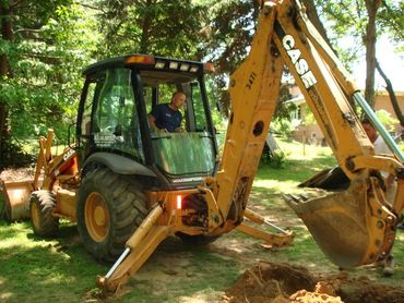 repair broken water main, repair broken sewer, well water repair and replacement