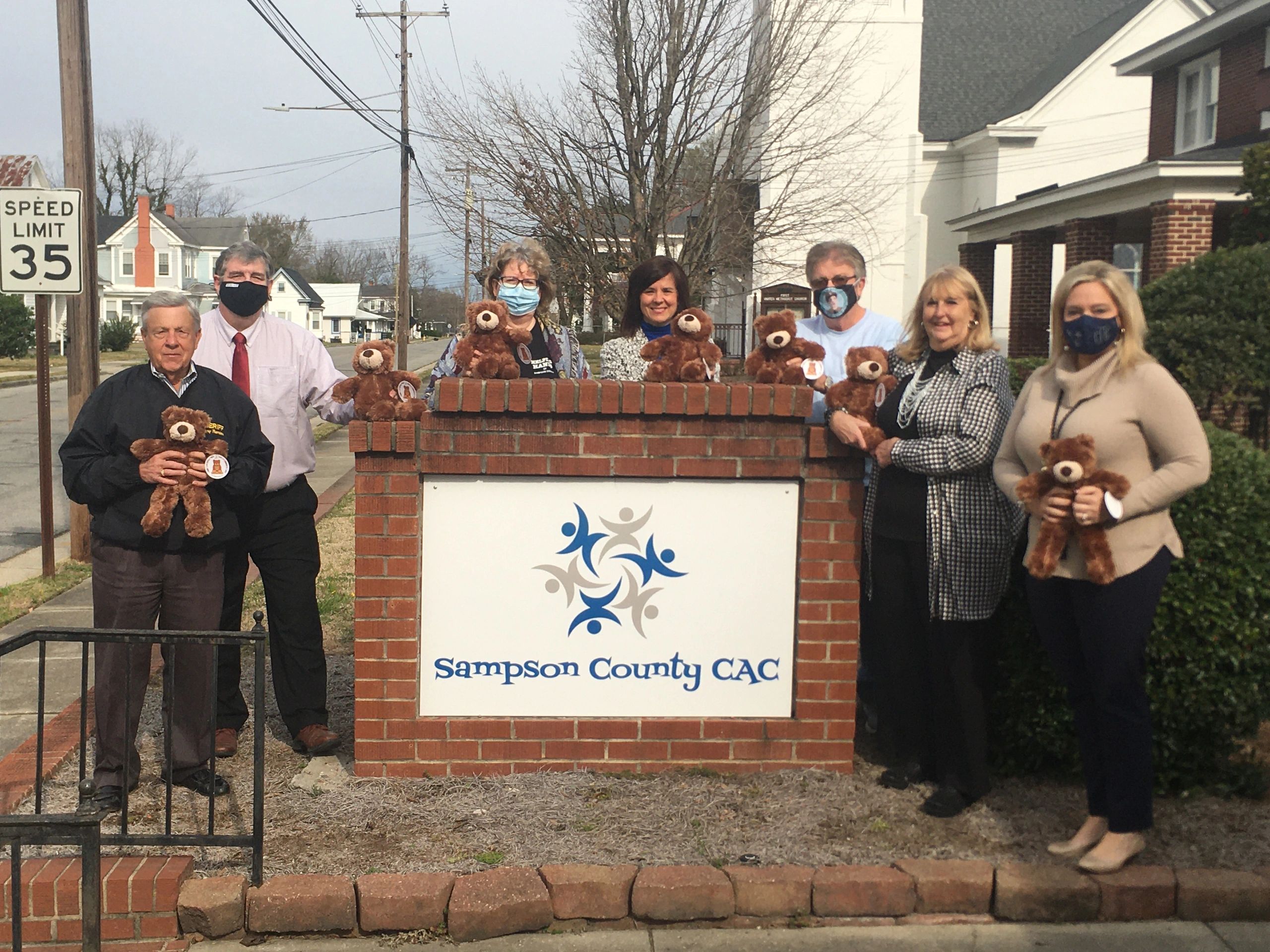 Community Reaches Out to Help SC Child Advocacy Center